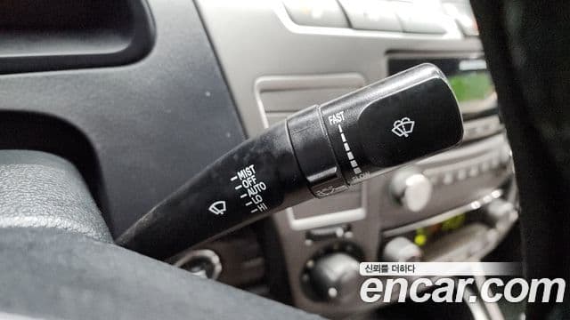 KG모빌리티(SsangYong) Korando 투리스모 4WD TX 9인승, 2016 19