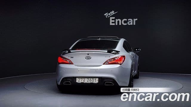 Hyundai Genesis купе 380 GT-RW, 2011 4