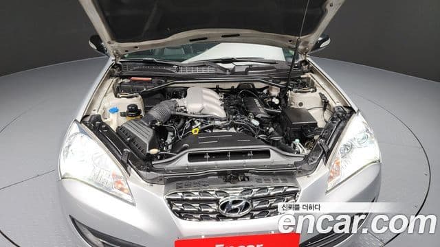 Hyundai Genesis купе 380 GT-RW, 2011 6