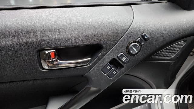 Hyundai Genesis купе 380 GT-RW, 2011 16