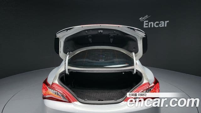 Hyundai Genesis купе 380 GT-RW, 2011 20