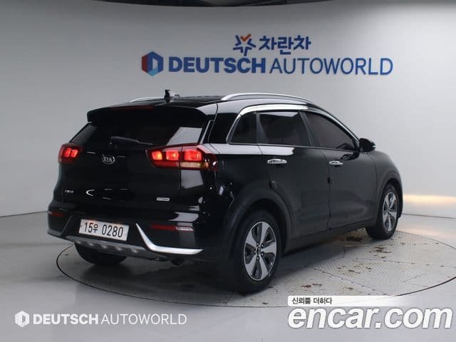Kia Niro Luxury, 2017 2