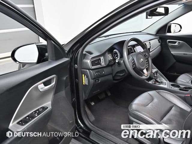 Kia Niro Luxury, 2017 11