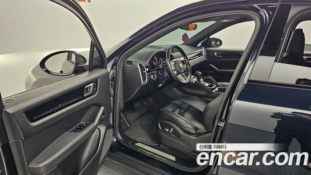 Porsche Cayenne (PO536) 3.0 купе, 2021 11
