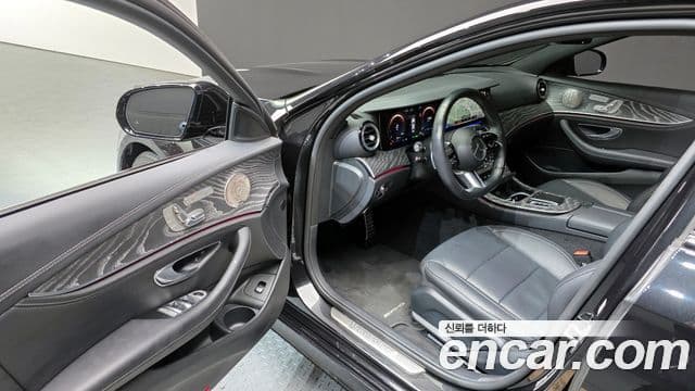 Mercedes-Benz E-класс W213 AMG Line, 2023 10
