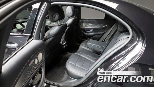 Mercedes-Benz E-класс W213 AMG Line, 2023 11