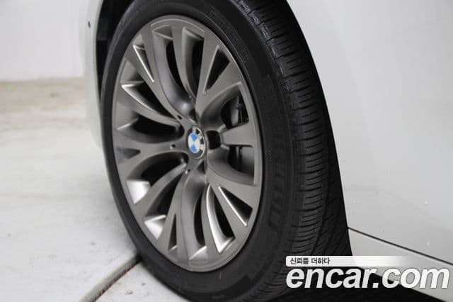 BMW 5시리즈 GT (F07) GT 30d xDrive, 2013 8