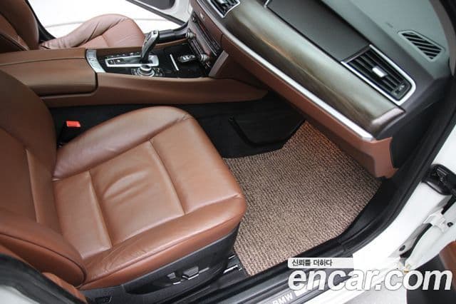 BMW 5시리즈 GT (F07) GT 30d xDrive, 2013 17