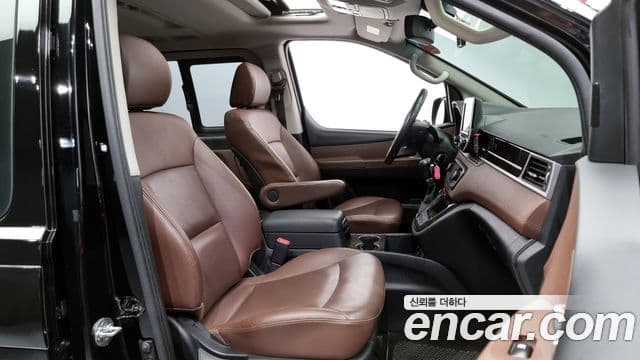 Hyundai The / новый New Grand Starex Exclusive, 2019 11