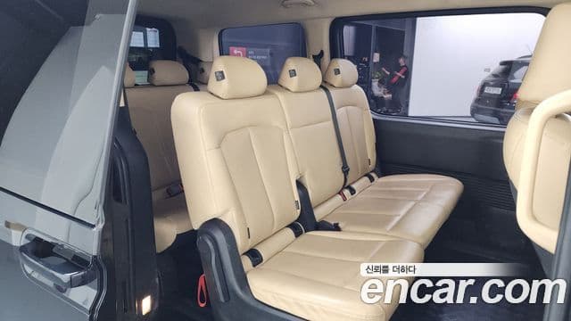 Hyundai Staria Modern, 2023 11