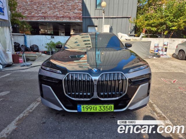 BMW i7 (G70) eDrive 50 M Sport, 2024 1