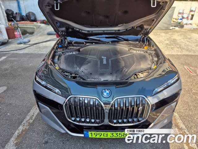 BMW i7 (G70) eDrive 50 M Sport, 2024 все фото