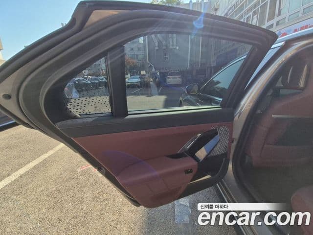 BMW i7 (G70) eDrive 50 M Sport, 2024 18