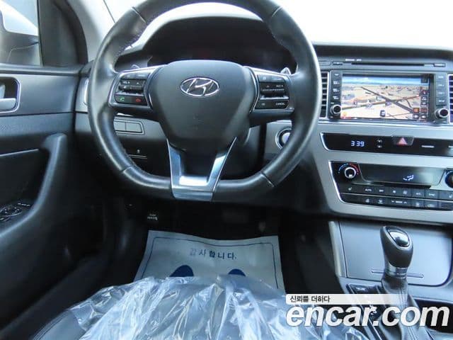 Hyundai LF Sonata Special, 2016 7