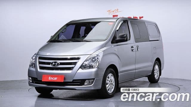 Hyundai Grand Starex Smart, 2016 1