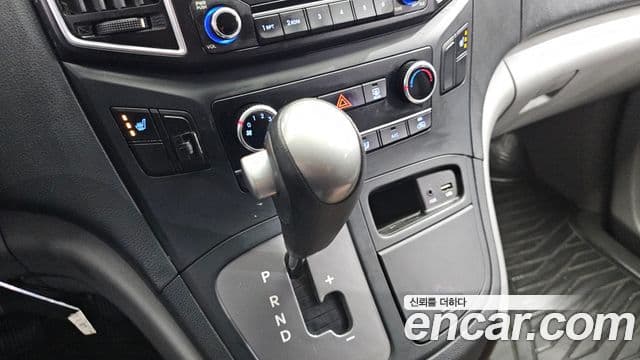 Hyundai Grand Starex Smart, 2016 9