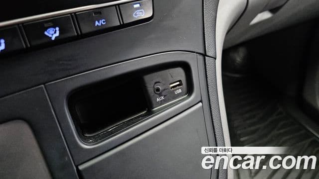 Hyundai Grand Starex Smart, 2016 17