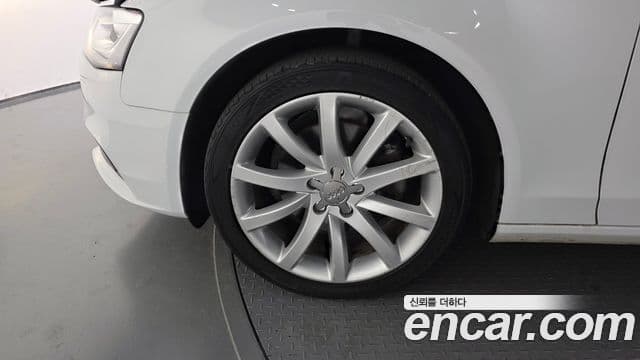 Audi New A4 B8, 2016 все фото