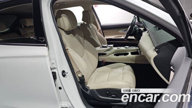 Genesis GV70, 2023 10