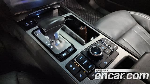 Genesis G80 Premium Luxury, 2017 9