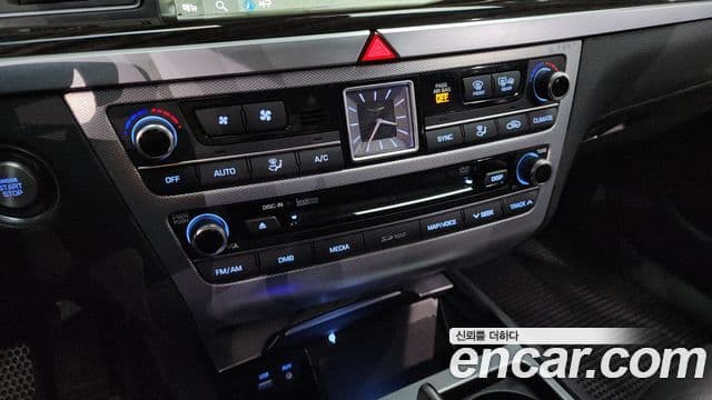 Genesis G80 Premium Luxury, 2017 16