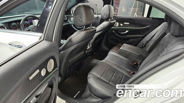 Mercedes-Benz E-класс W213 AMG Line, 2022 12