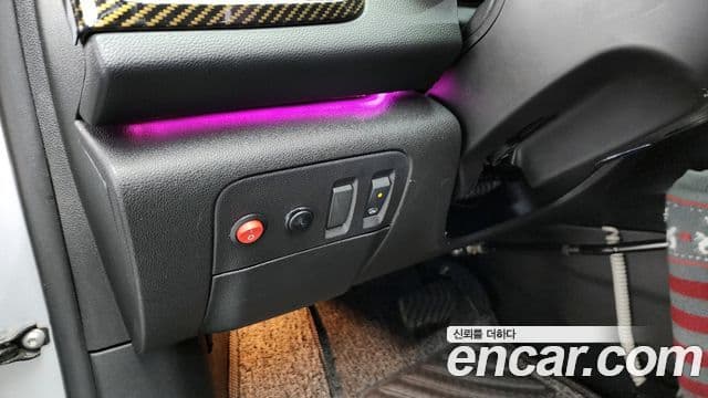 Renault Korea(Samsung) SM6 2.0 LPe RE (для людей с инвалидностью), 2019 18