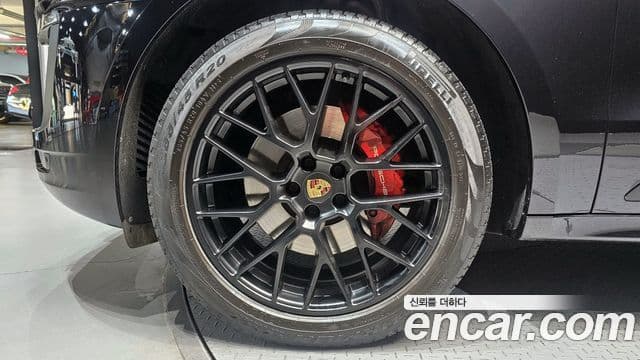 Porsche Macan 95B, 2018 все фото