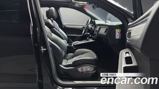 Porsche Macan 95B, 2018 10