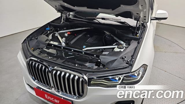 BMW X7 (G07) xDrive 40i Design Pure Excellence 6인승, 2021 6