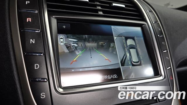 Lincoln Nautilus 1세대, 2020 15