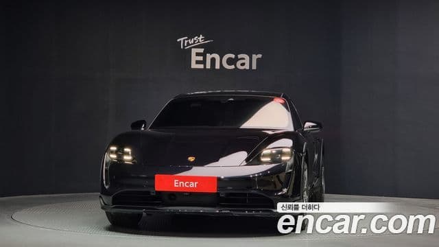 Porsche 타이칸 4S Cross Turismo, 2024 3