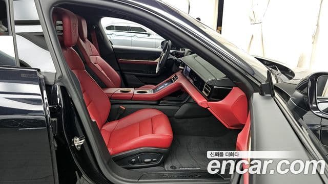 Porsche 타이칸 4S Cross Turismo, 2024 11