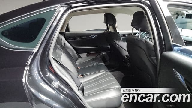 Genesis G80 (RG3) бензин 2.5 турбо 2WD, 2021 12