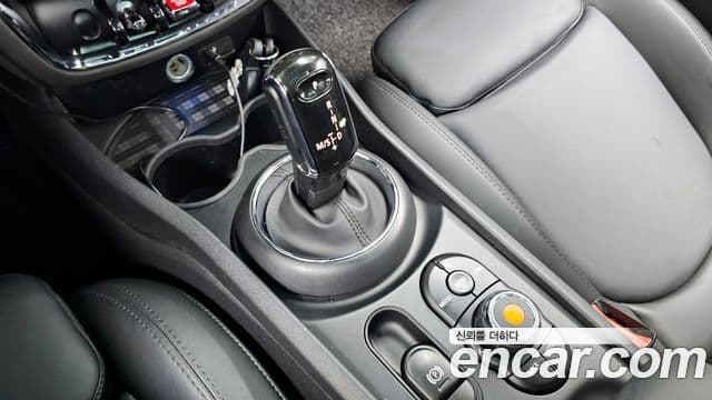 Mini Cooper D 클럽맨 2세대, 2020 9