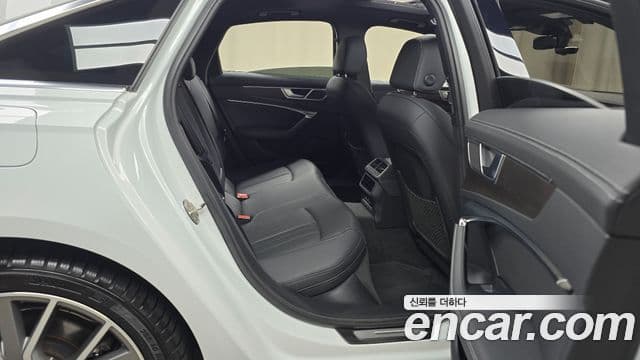 Audi A6 (C8) Premium, 2023 12