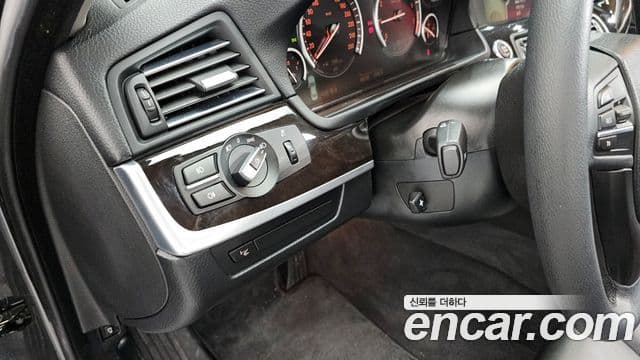 BMW 5시리즈 (F10), 2012 17