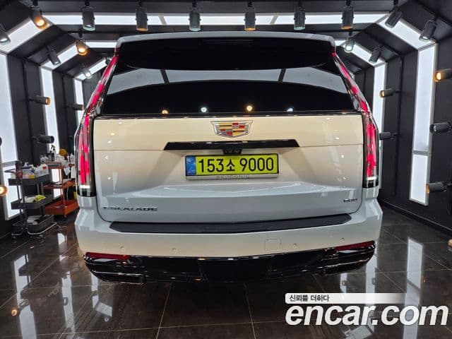 Cadillac Escalade 5세대 ESV Sport Platinum, 2025 все фото