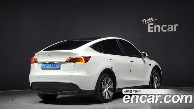 Tesla модель Y Long Range AWD, 2022 2