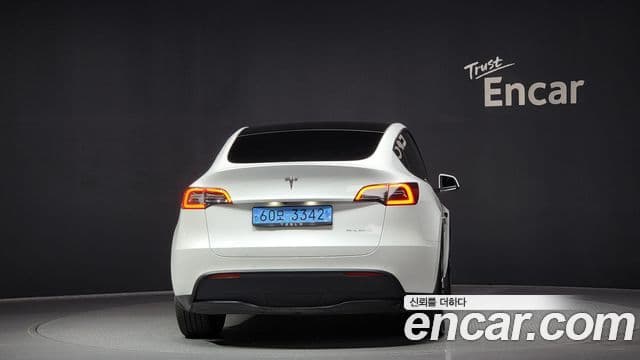 Tesla модель Y Long Range AWD, 2022 4