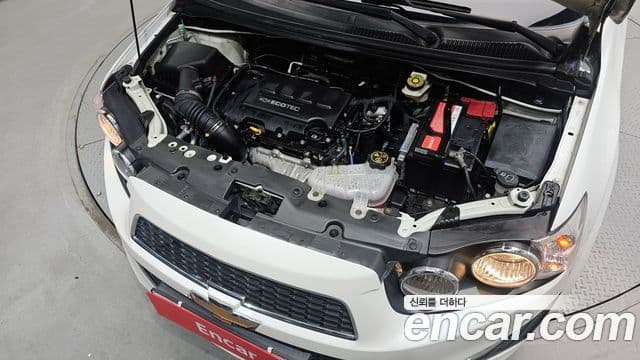 Chevrolet(GM대우) 아베오 хэтчбек 1.4 турбо RS, 2015 6