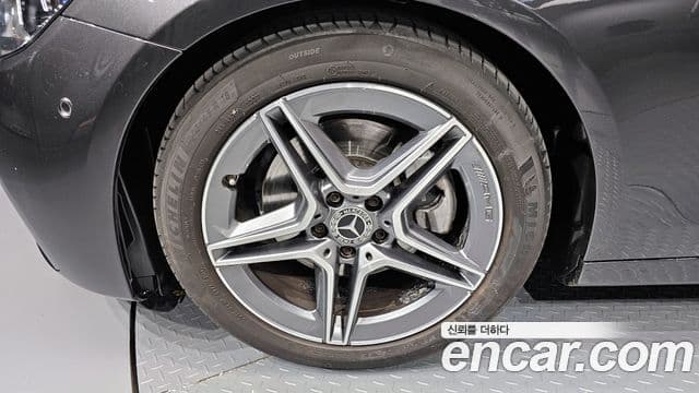 Mercedes-Benz E-класс W213 AMG Line, 2023 все фото