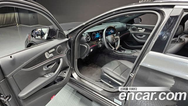 Mercedes-Benz E-класс W213 AMG Line, 2023 11