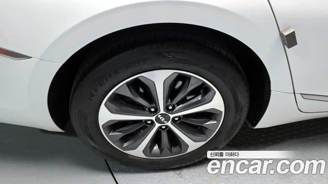 Kia K8 гибрид Noblesse Light, 2023 все фото