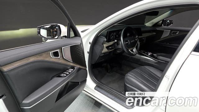 Kia K8 гибрид Noblesse Light, 2023 10