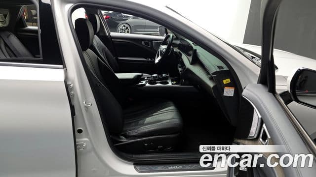 Kia K8 гибрид Noblesse Light, 2023 11