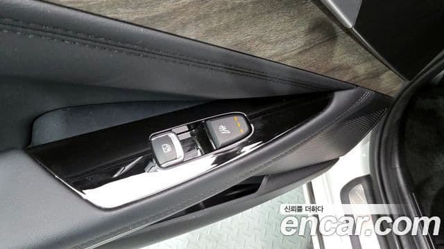 Kia K8 гибрид Noblesse Light, 2023 18