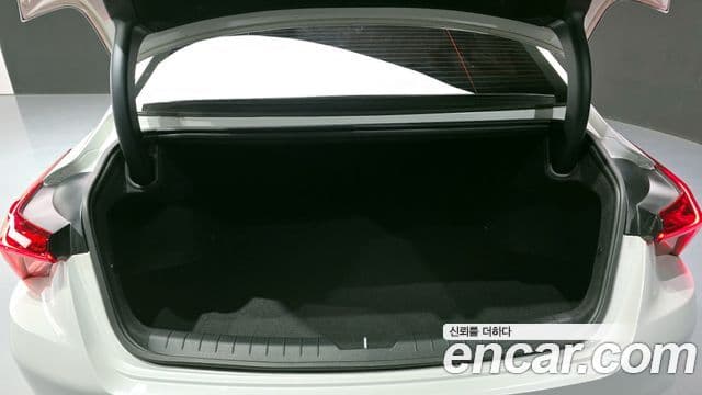 Kia K8 гибрид Noblesse Light, 2023 19