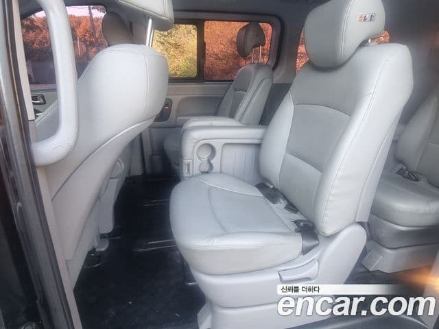 Hyundai The / новый New Grand Starex Modern, 2019 18