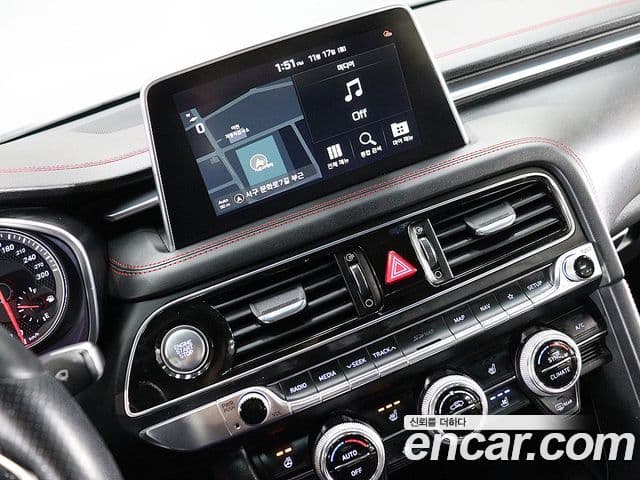 Genesis G70 Sport пакет, 2019 8